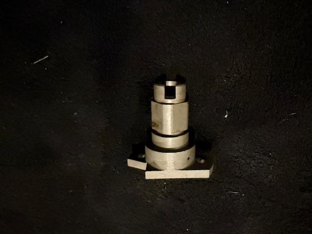 7400 Afbryder firkant A4